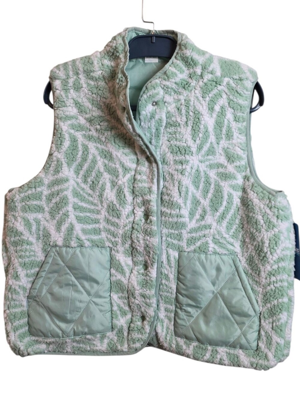 Reel Legends Women’s Medium Reversible Sherpa Fleece Vest Mint Green NWT - Picture 3 of 13